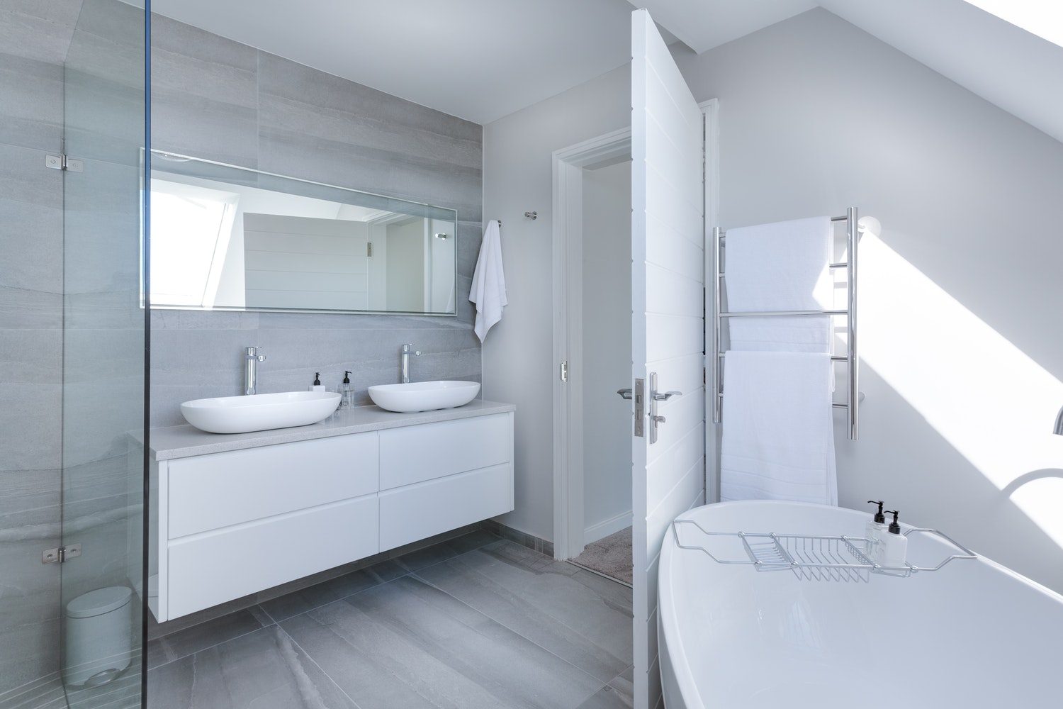 Analyzing the Impact of Bathroom Remodeling on Home Value in 2023?