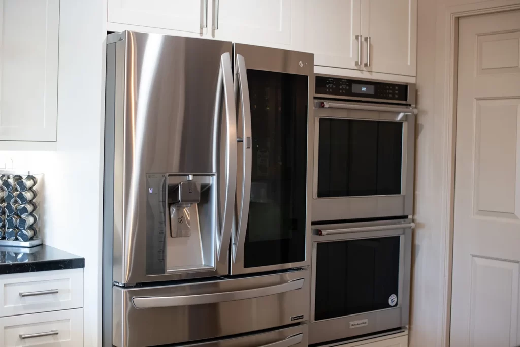 kitchen modern appliances