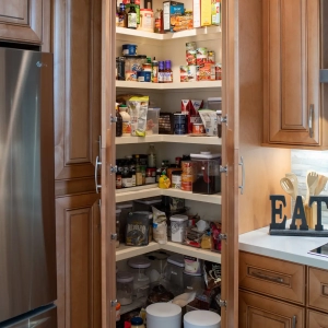 Corner Pantry