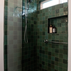 guest shower wall tile harmony riad green glossy