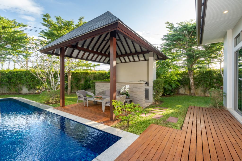 Sustainable Outdoor Kitchen Pergola Ideas