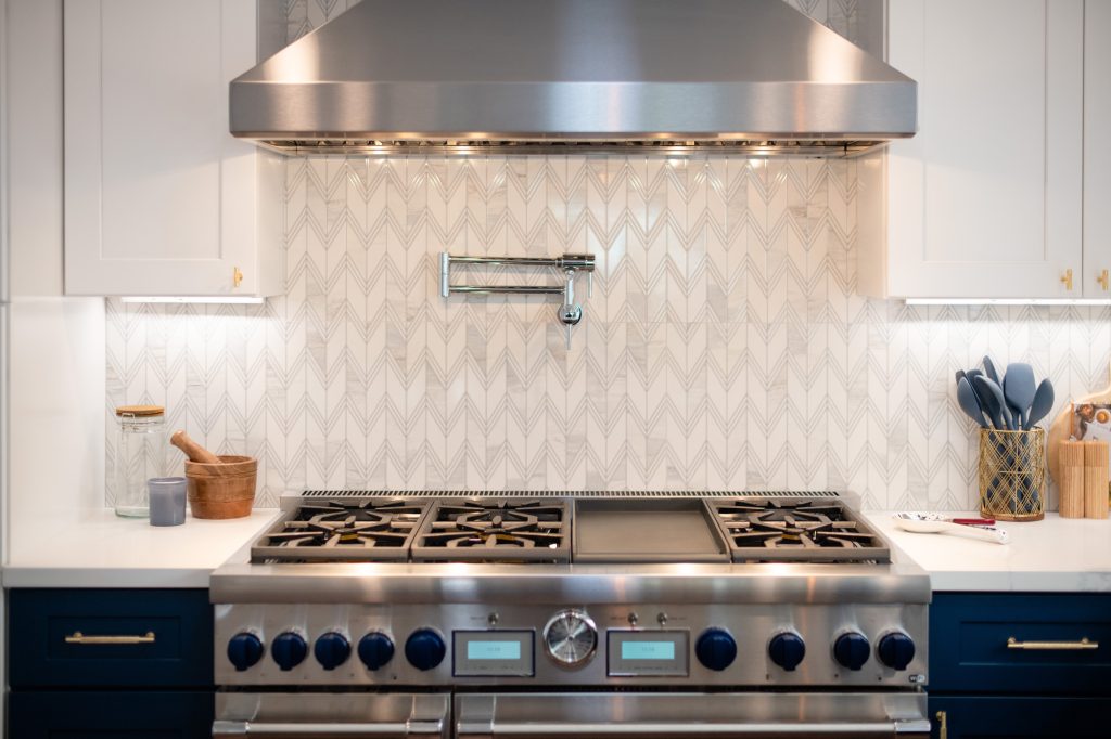 Luxury Range with Multiple Burners Ideas
